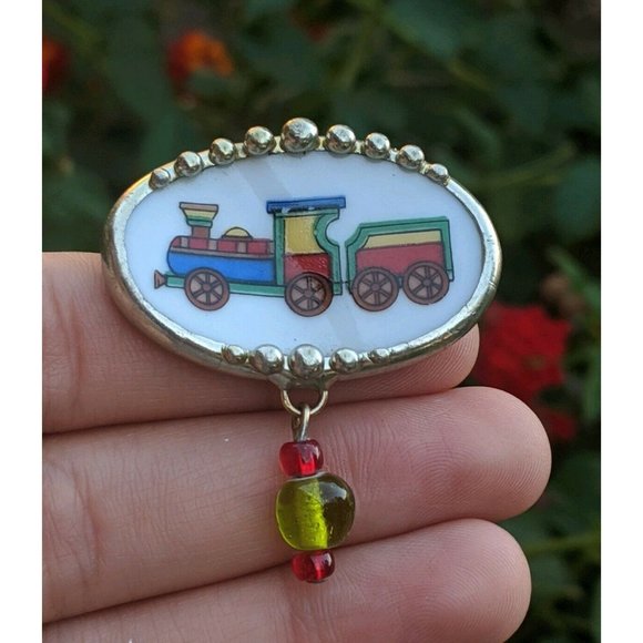 Carrigan '06 Train Broken China Pin + Pendant - Picture 4 of 7